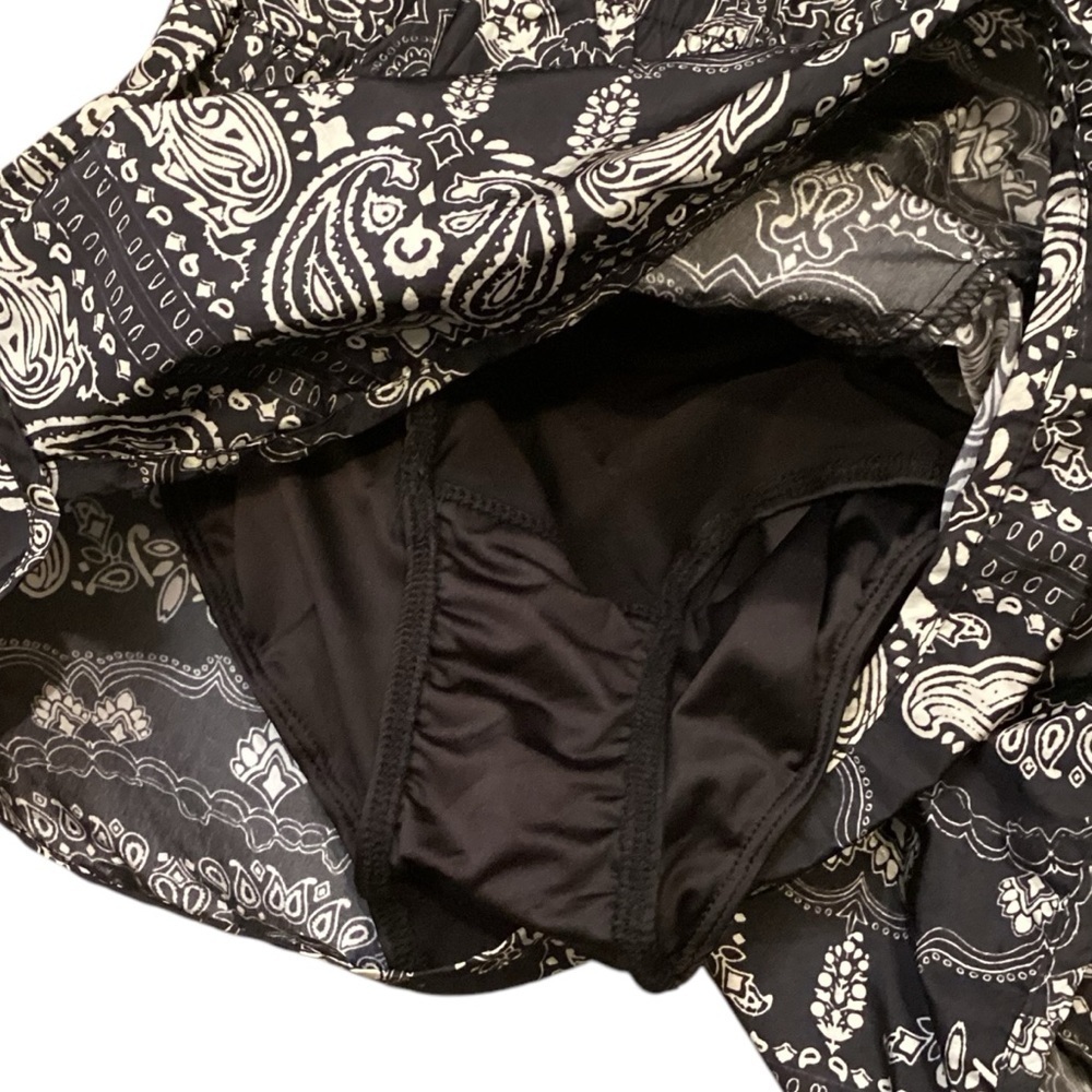 Free People Movement ‘The Way Home’ Printed Shorts Carbon Black Size Small - Picture 4 of 7